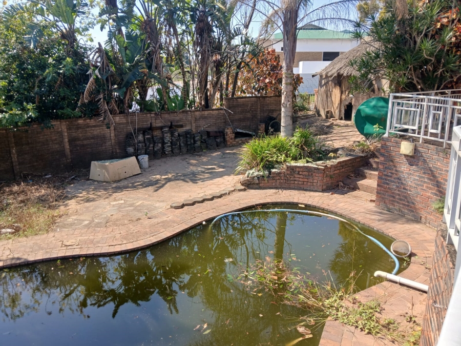 5 Bedroom Property for Sale in Wyebank KwaZulu-Natal