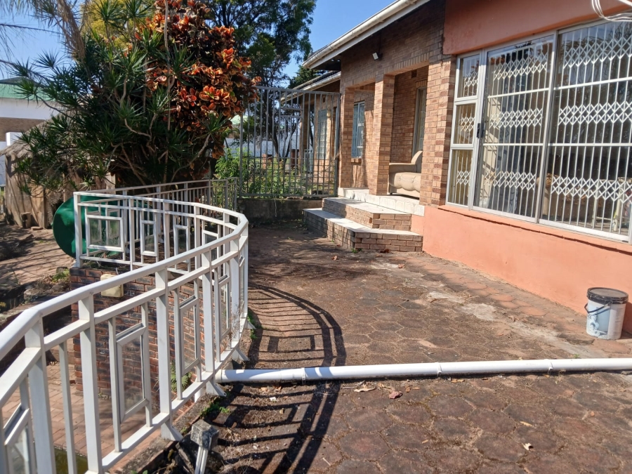 5 Bedroom Property for Sale in Wyebank KwaZulu-Natal