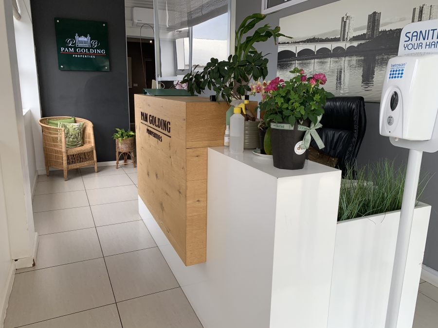 To Let Commercial Property for Rent in La Lucia Ridge KwaZulu-Natal