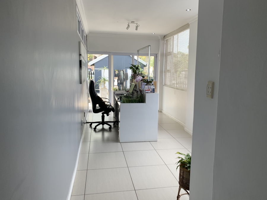 To Let Commercial Property for Rent in La Lucia Ridge KwaZulu-Natal