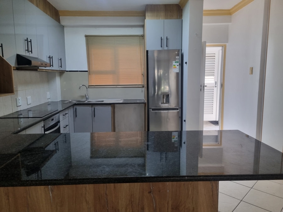 To Let 2 Bedroom Property for Rent in New Town Centre KwaZulu-Natal