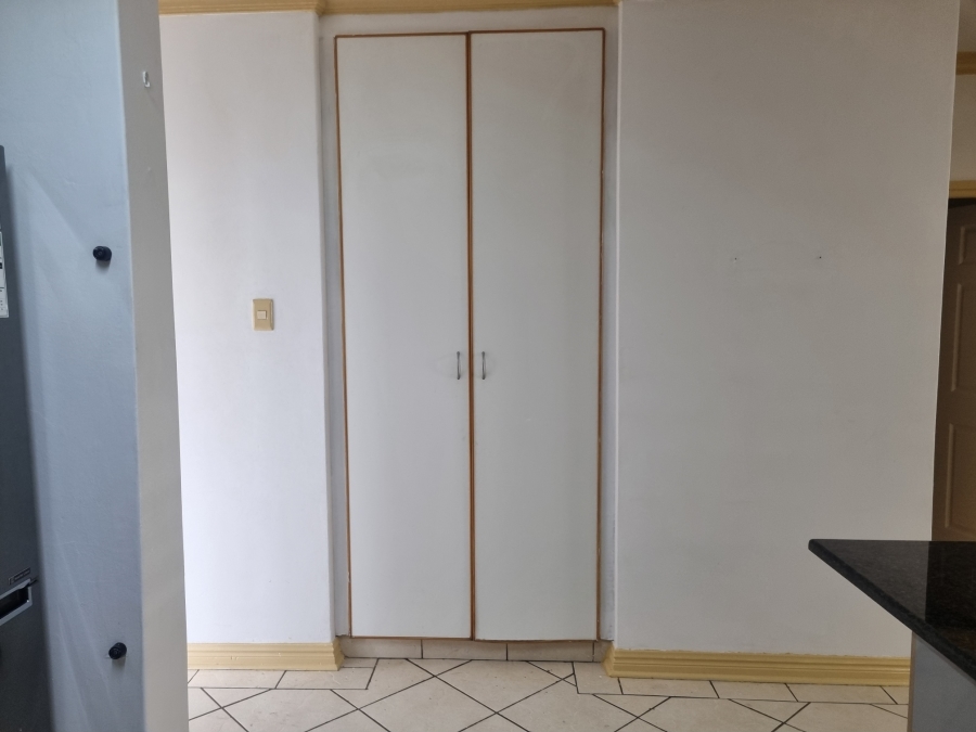 To Let 2 Bedroom Property for Rent in New Town Centre KwaZulu-Natal