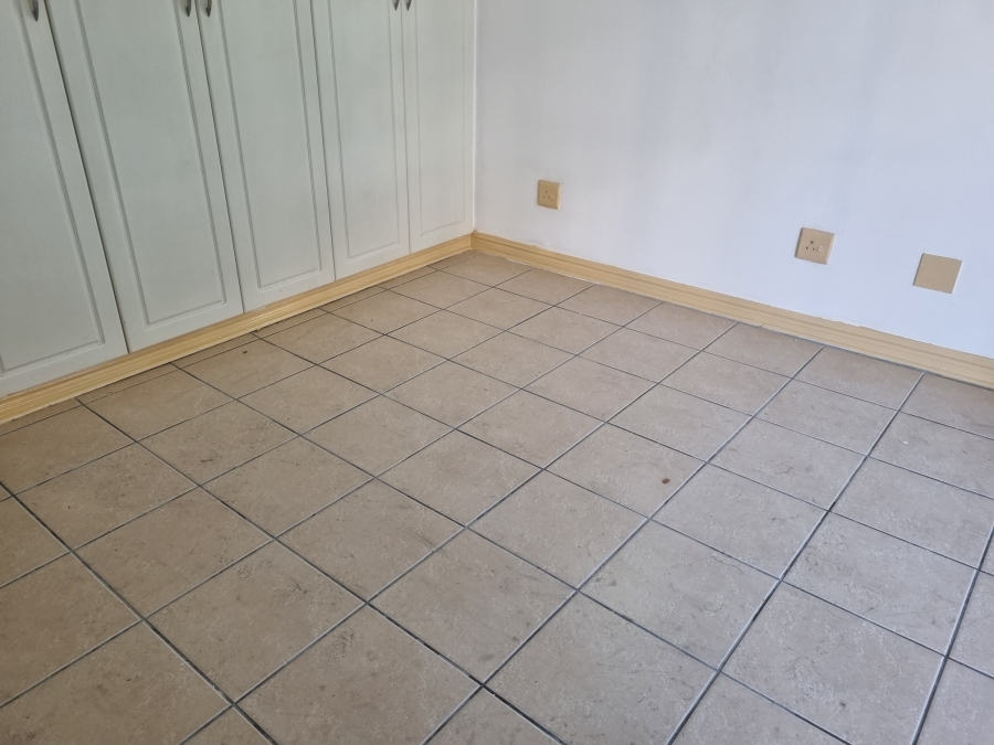 To Let 2 Bedroom Property for Rent in New Town Centre KwaZulu-Natal