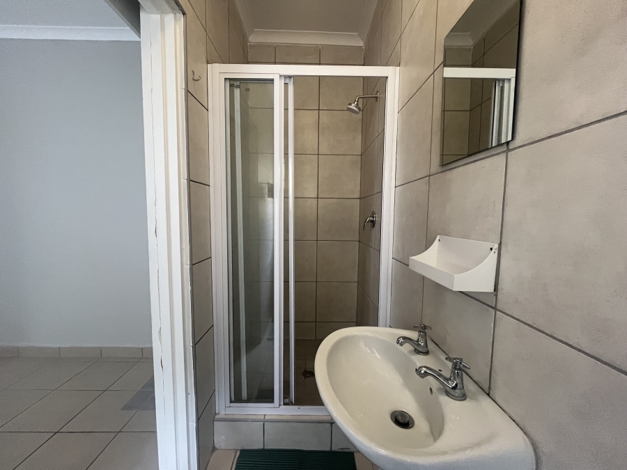 To Let 2 Bedroom Property for Rent in Glen Ashley KwaZulu-Natal