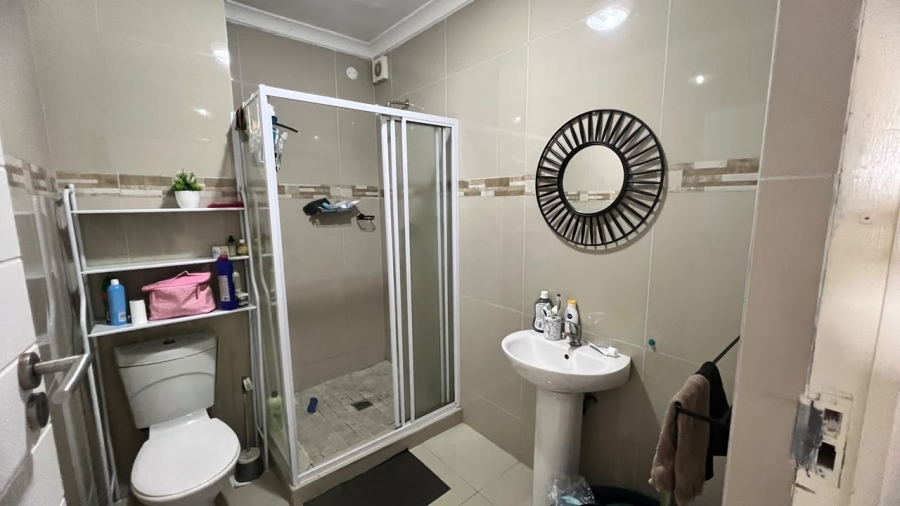 2 Bedroom Property for Sale in Wentworth KwaZulu-Natal
