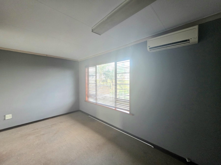 To Let 3 Bedroom Property for Rent in Yellowwood Park KwaZulu-Natal