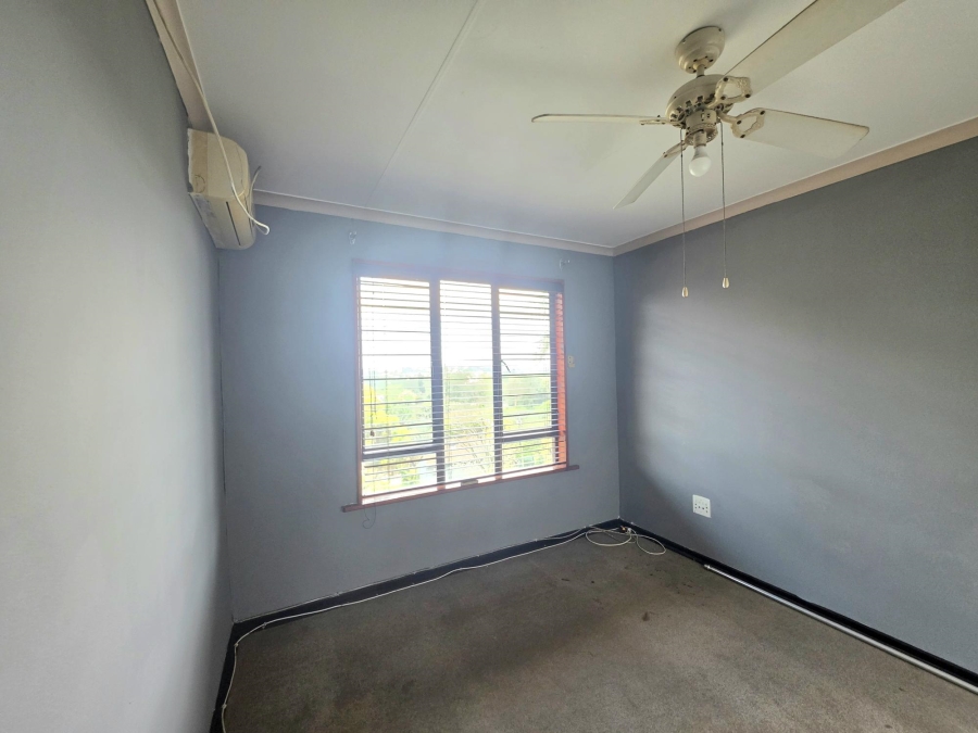 To Let 3 Bedroom Property for Rent in Yellowwood Park KwaZulu-Natal