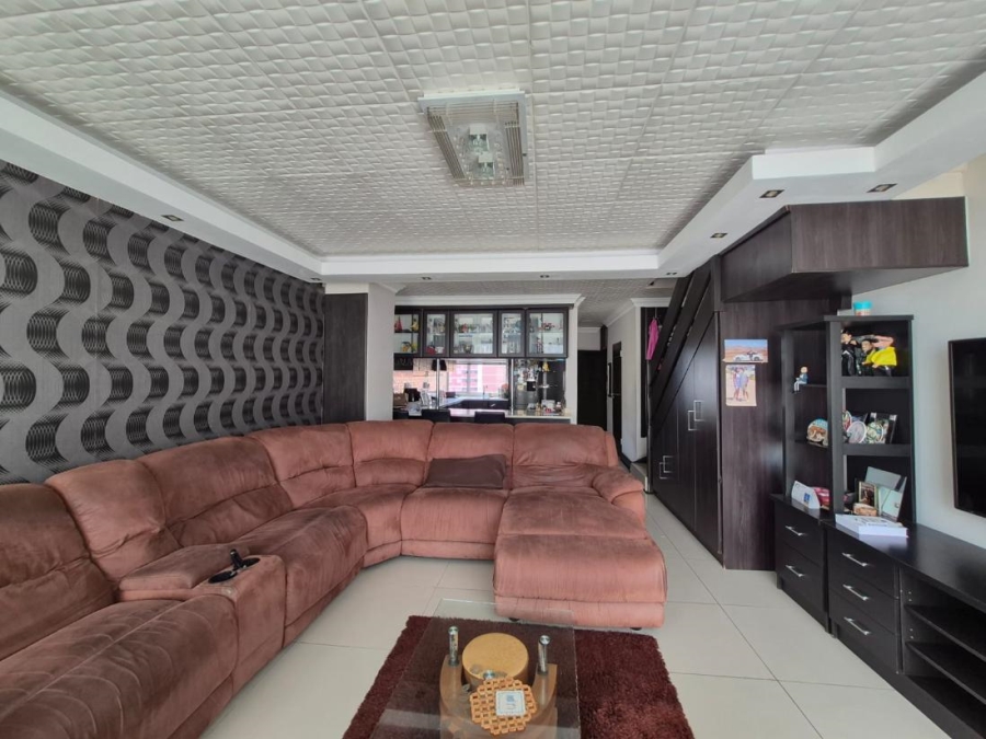 2 Bedroom Property for Sale in South Beach KwaZulu-Natal