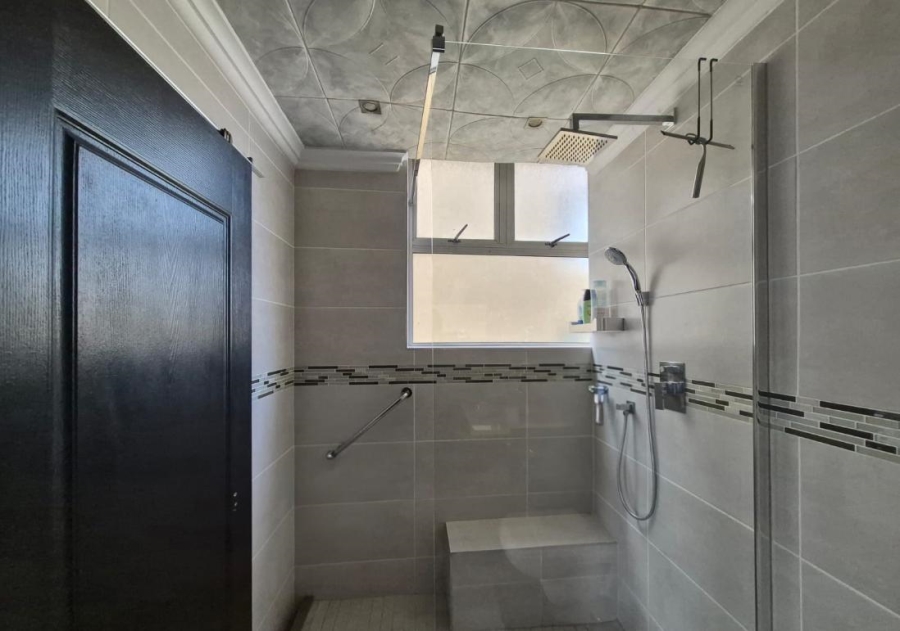 2 Bedroom Property for Sale in South Beach KwaZulu-Natal