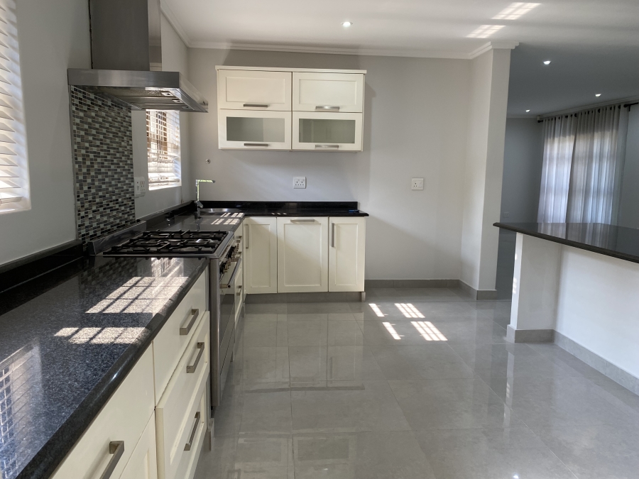 To Let 4 Bedroom Property for Rent in Ballito Central KwaZulu-Natal