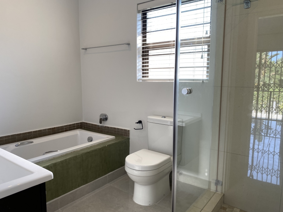 To Let 4 Bedroom Property for Rent in Ballito Central KwaZulu-Natal