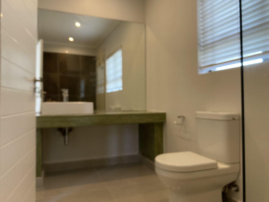 To Let 4 Bedroom Property for Rent in Ballito Central KwaZulu-Natal