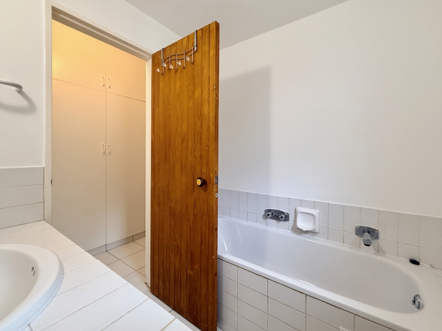 To Let 3 Bedroom Property for Rent in Thompsons Bay KwaZulu-Natal