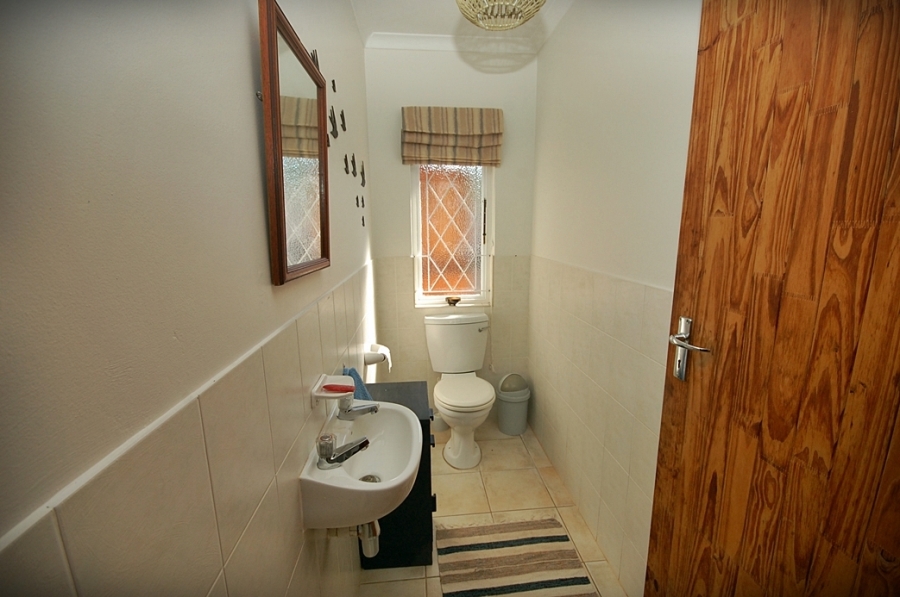 To Let 1 Bedroom Property for Rent in Waterfall KwaZulu-Natal