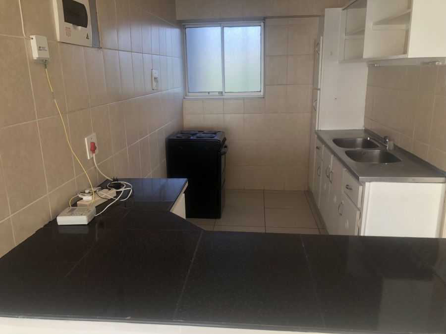 To Let 2 Bedroom Property for Rent in Amanzimtoti KwaZulu-Natal