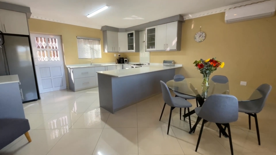 4 Bedroom Property for Sale in La Mercy KwaZulu-Natal
