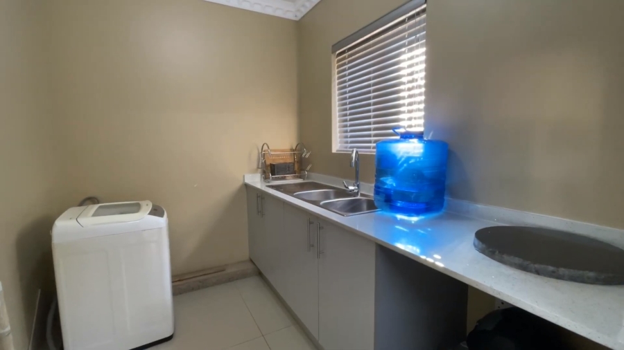 4 Bedroom Property for Sale in La Mercy KwaZulu-Natal