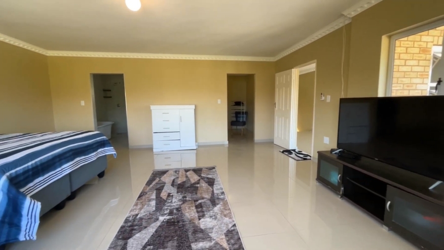 4 Bedroom Property for Sale in La Mercy KwaZulu-Natal