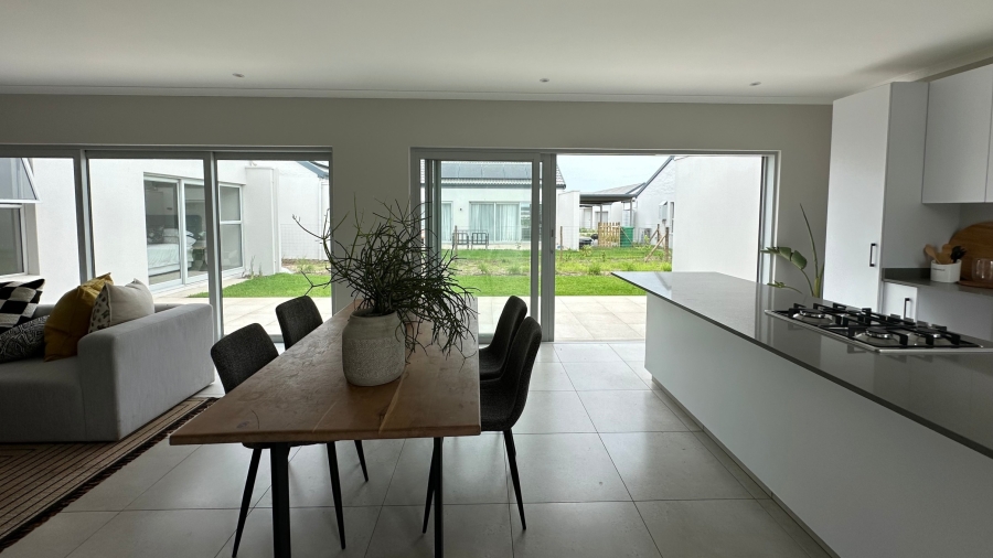 2 Bedroom Property for Sale in Lalela Estate KwaZulu-Natal