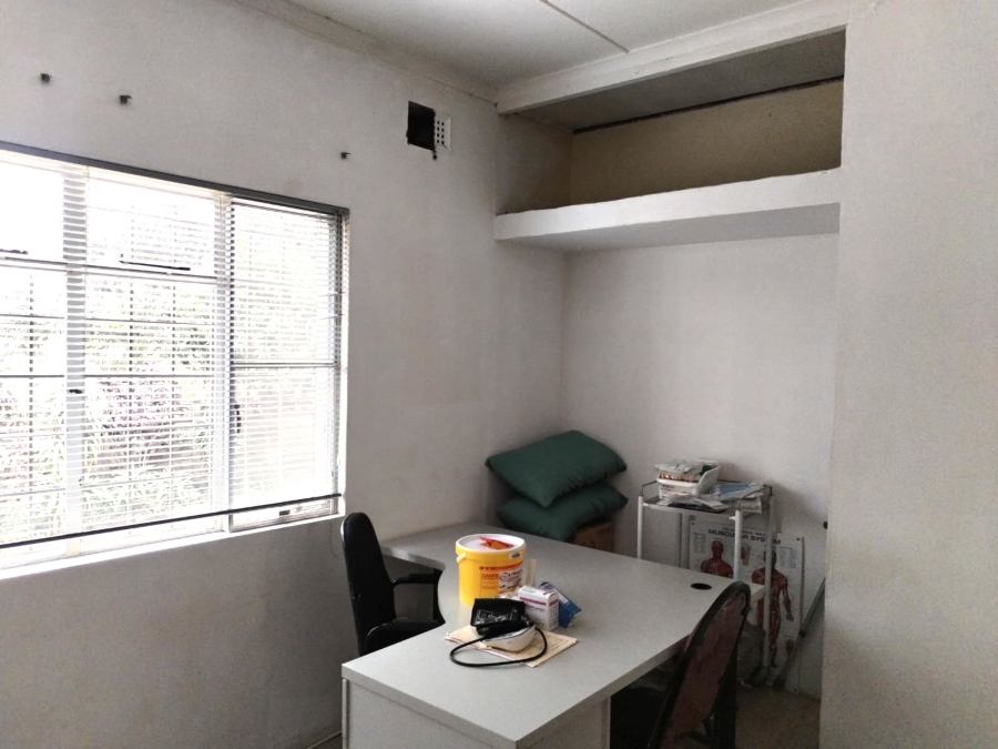 To Let Commercial Property for Rent in Dawnside KwaZulu-Natal