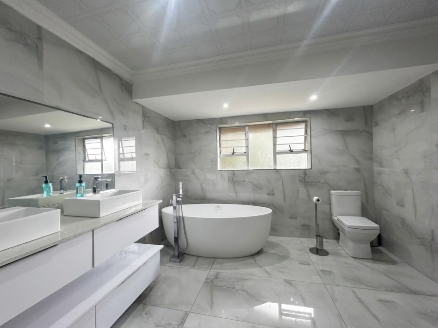 3 Bedroom Property for Sale in Meer En See KwaZulu-Natal