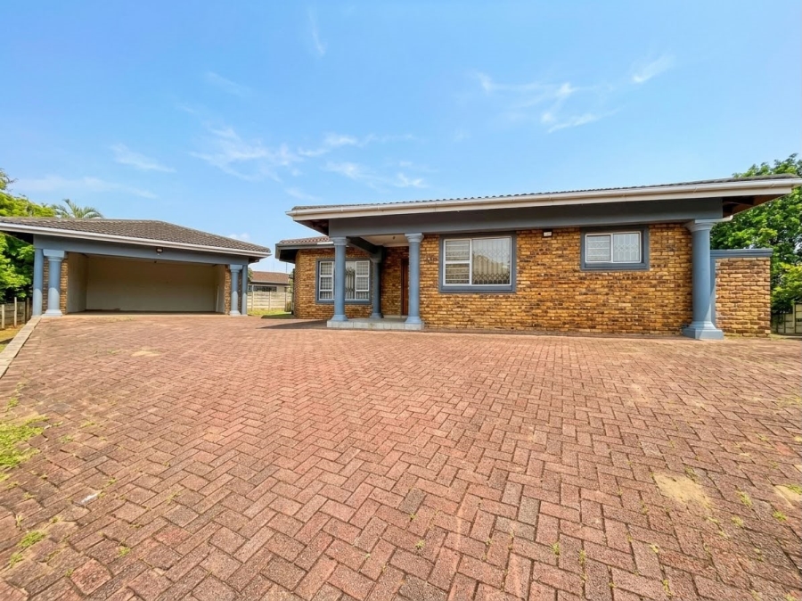 3 Bedroom Property for Sale in Meer En See KwaZulu-Natal