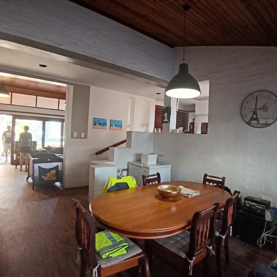 4 Bedroom Property for Sale in Meer En See KwaZulu-Natal