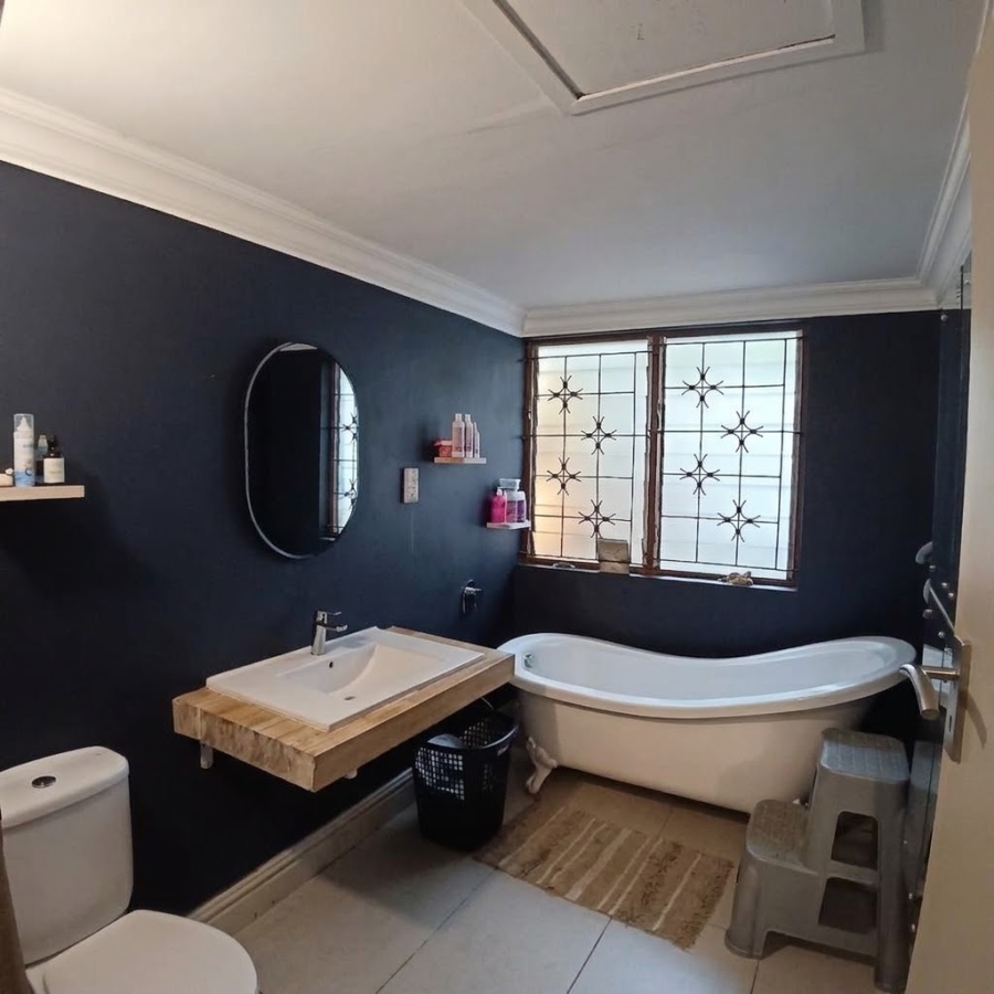 4 Bedroom Property for Sale in Meer En See KwaZulu-Natal