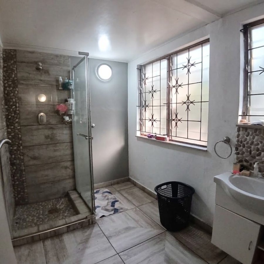 4 Bedroom Property for Sale in Meer En See KwaZulu-Natal