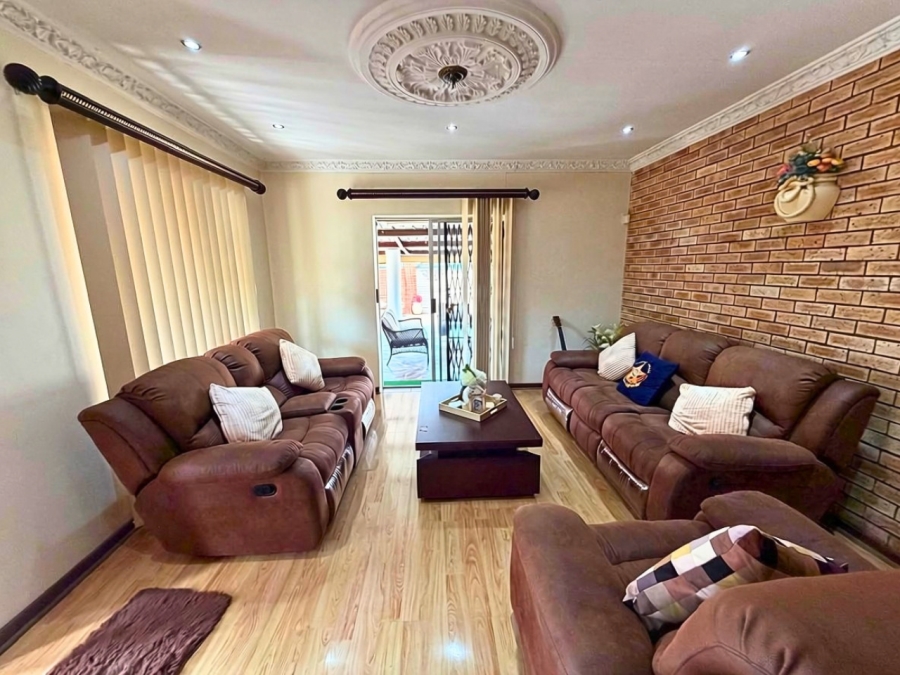 3 Bedroom Property for Sale in Allandale KwaZulu-Natal