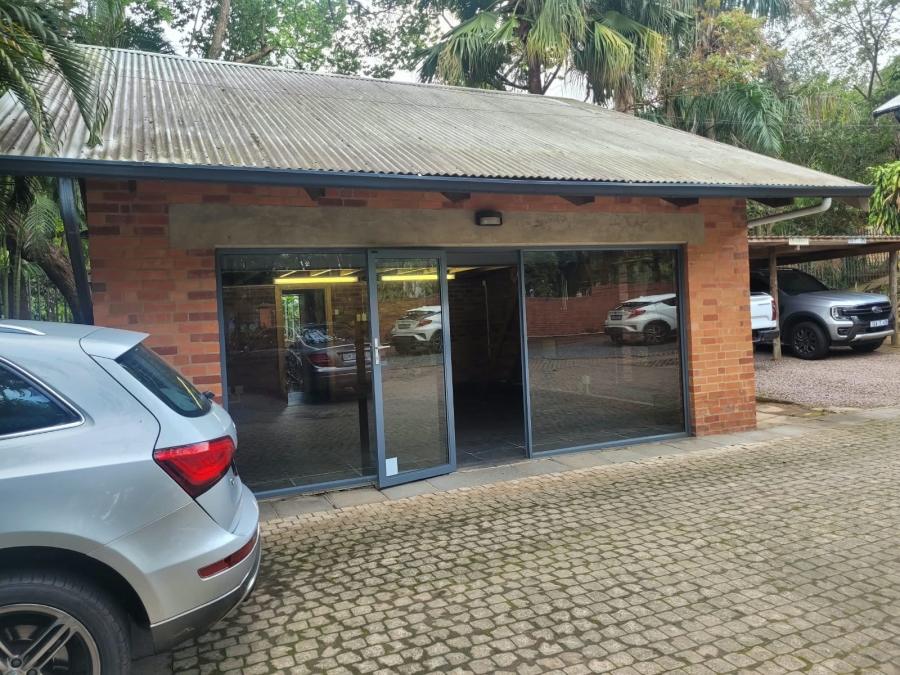 To Let Commercial Property for Rent in Dawncliffe KwaZulu-Natal