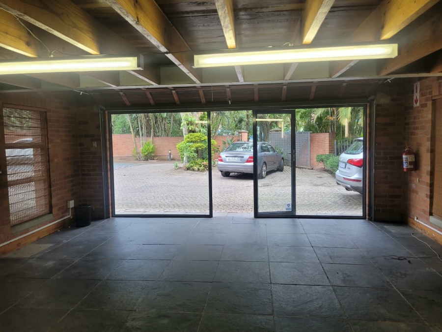 To Let Commercial Property for Rent in Dawncliffe KwaZulu-Natal
