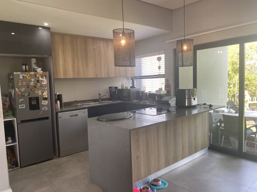 To Let 2 Bedroom Property for Rent in Palm Lakes Estate KwaZulu-Natal
