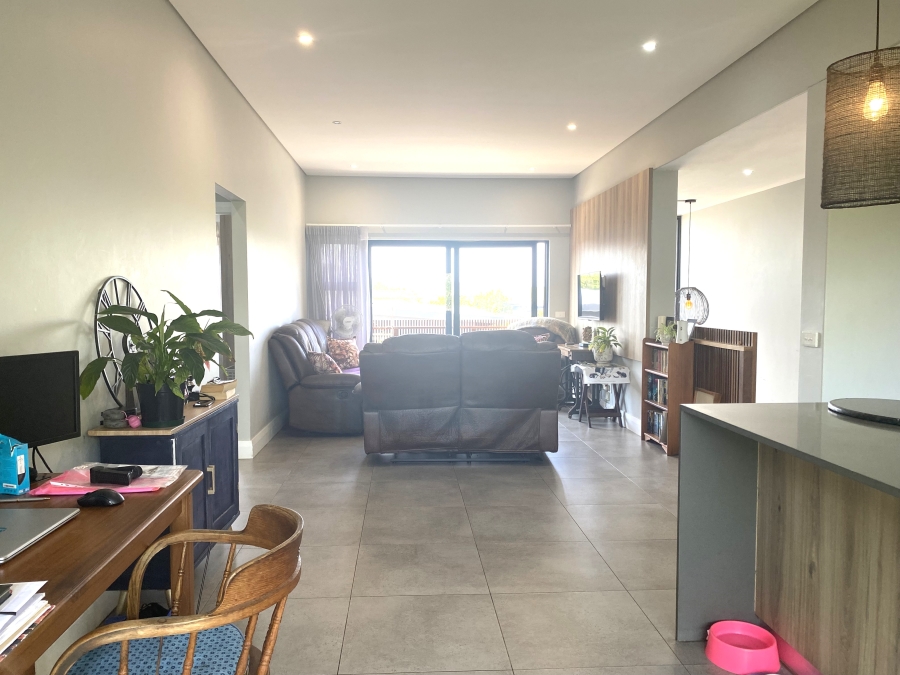 To Let 2 Bedroom Property for Rent in Palm Lakes Estate KwaZulu-Natal