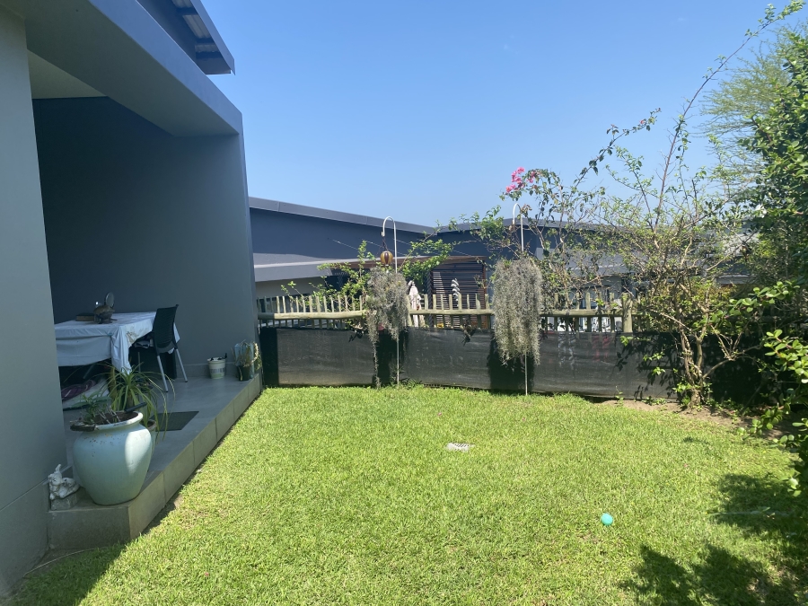 To Let 2 Bedroom Property for Rent in Palm Lakes Estate KwaZulu-Natal
