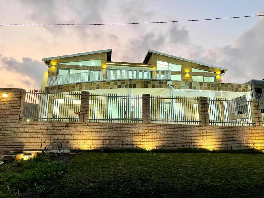 4 Bedroom Property for Sale in Desainagar KwaZulu-Natal