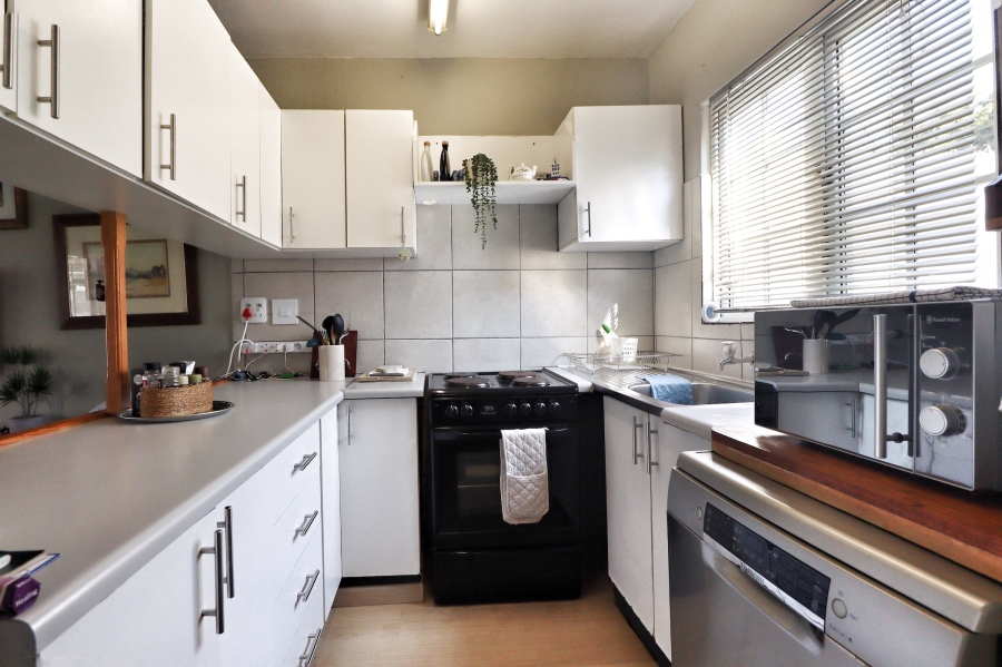 1 Bedroom Property for Sale in Meer En See KwaZulu-Natal