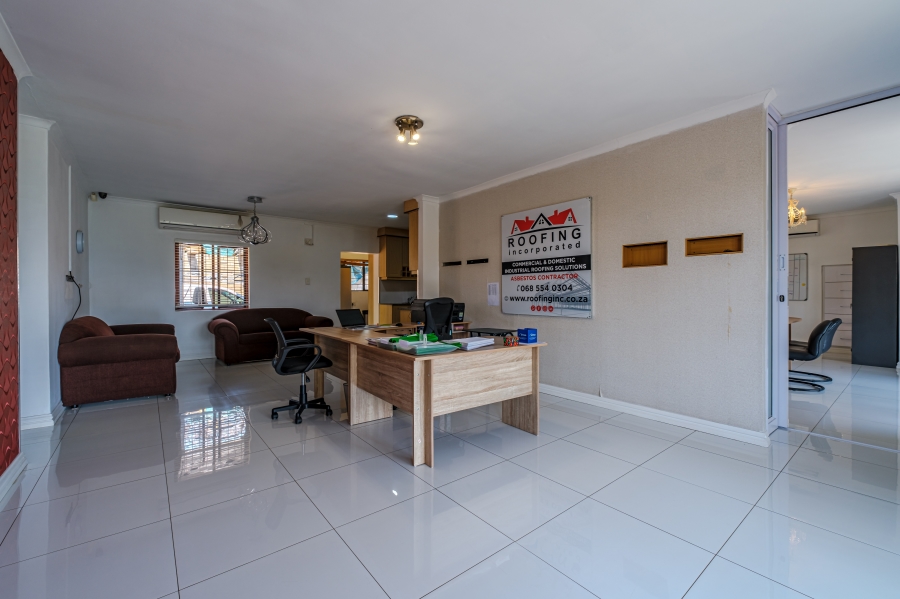 4 Bedroom Property for Sale in Reservoir Hills KwaZulu-Natal