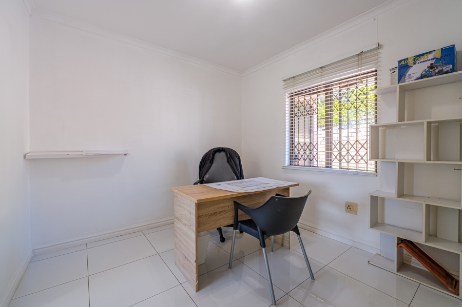 4 Bedroom Property for Sale in Reservoir Hills KwaZulu-Natal