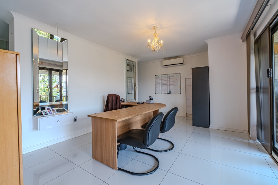 4 Bedroom Property for Sale in Reservoir Hills KwaZulu-Natal