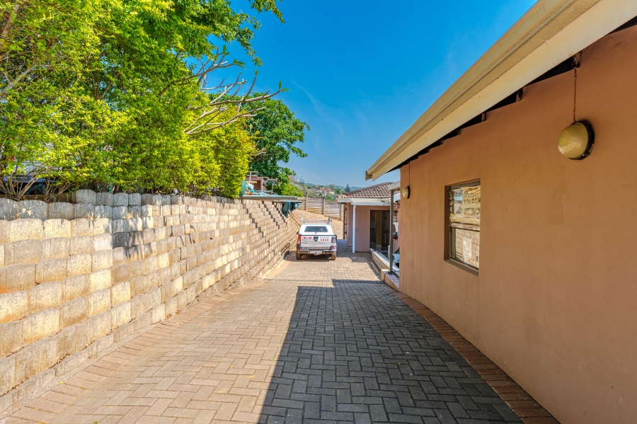 4 Bedroom Property for Sale in Reservoir Hills KwaZulu-Natal