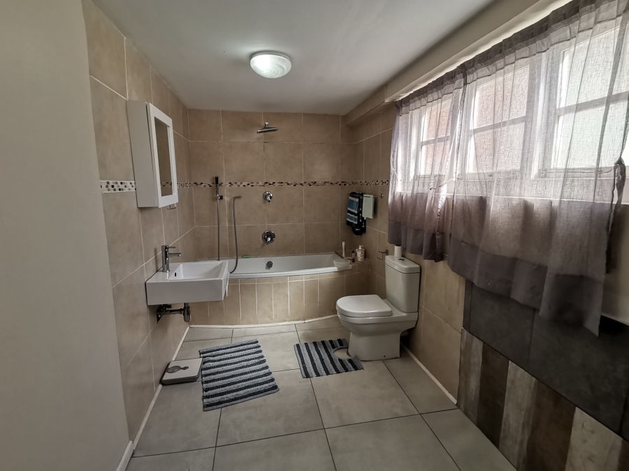 To Let 5 Bedroom Property for Rent in Morningside KwaZulu-Natal