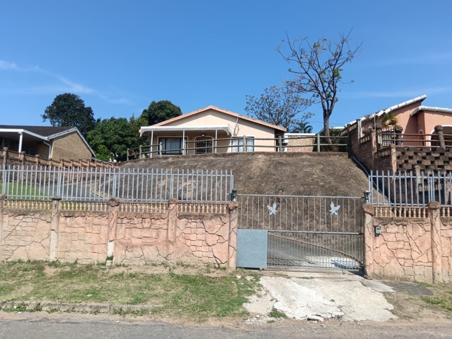 To Let 3 Bedroom Property for Rent in Corovoca KwaZulu-Natal