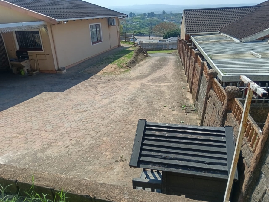 To Let 3 Bedroom Property for Rent in Corovoca KwaZulu-Natal