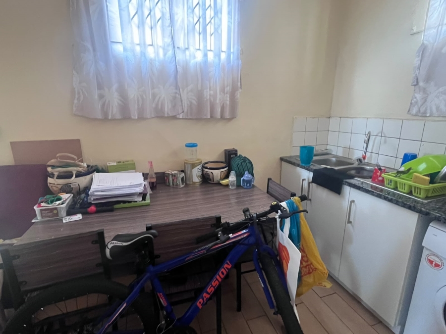 To Let 1 Bedroom Property for Rent in Reservoir Hills KwaZulu-Natal