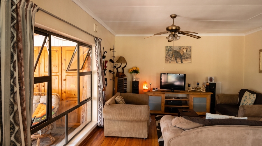 5 Bedroom Property for Sale in Mountain Homes KwaZulu-Natal