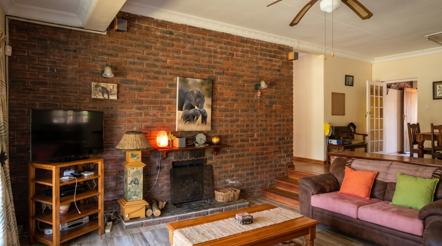 5 Bedroom Property for Sale in Mountain Homes KwaZulu-Natal