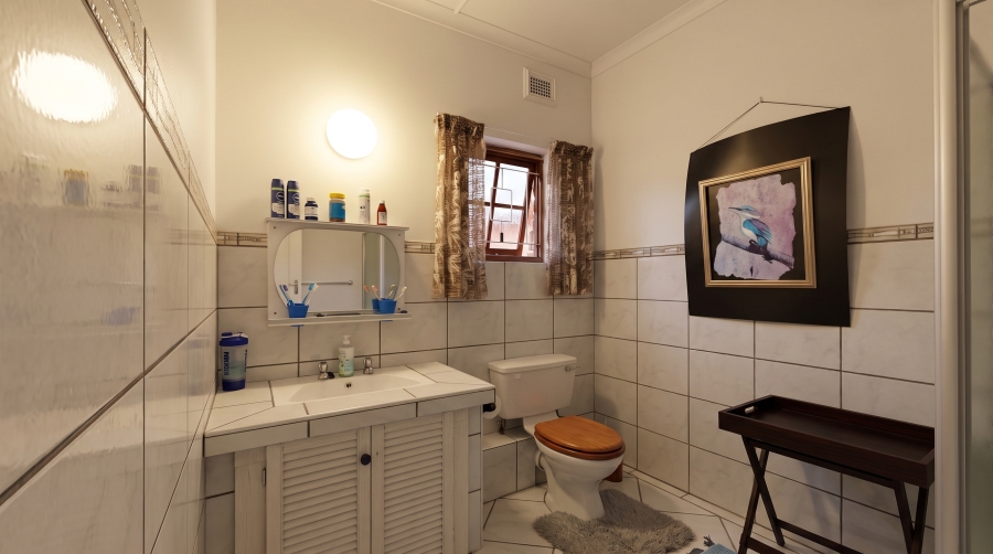 5 Bedroom Property for Sale in Mountain Homes KwaZulu-Natal