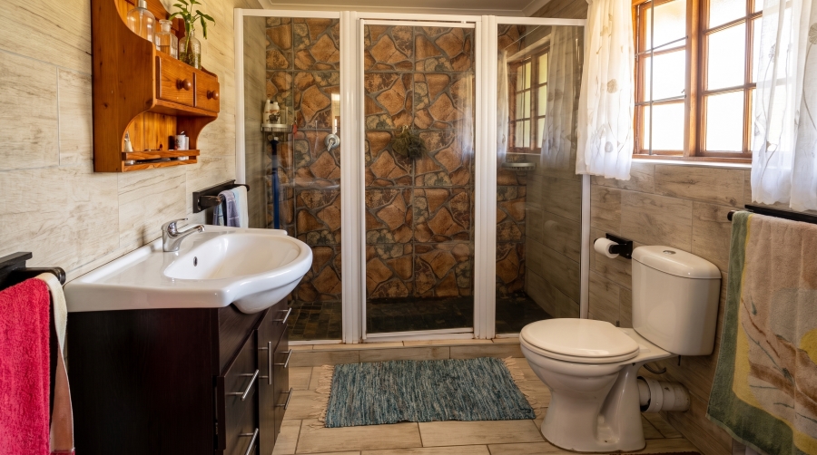 5 Bedroom Property for Sale in Mountain Homes KwaZulu-Natal