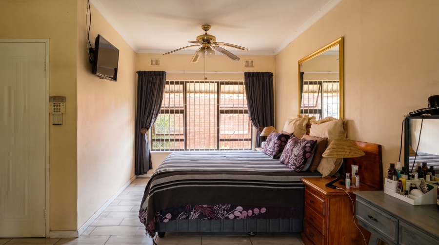 5 Bedroom Property for Sale in Mountain Homes KwaZulu-Natal